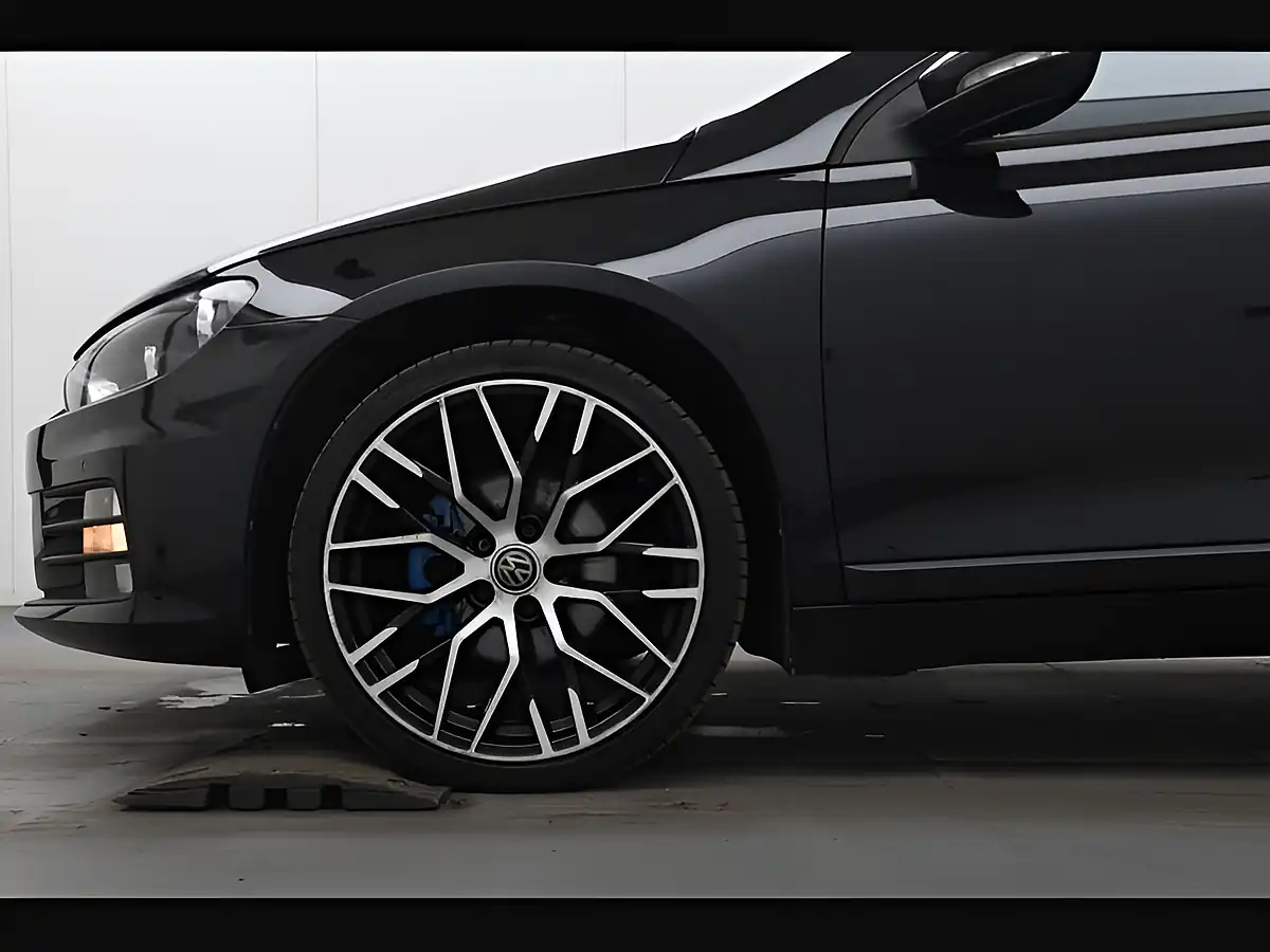 Used 2017 Volkswagen Scirocco Bluemotion Tech GT Black - Interior and Exterior details 7
