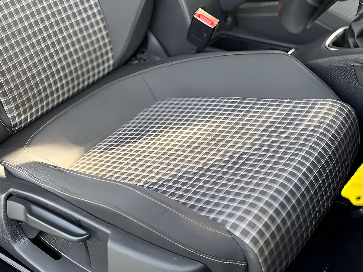 Used 2017 Volkswagen Scirocco Bluemotion Technology Indium Grey - Interior and Exterior details 10