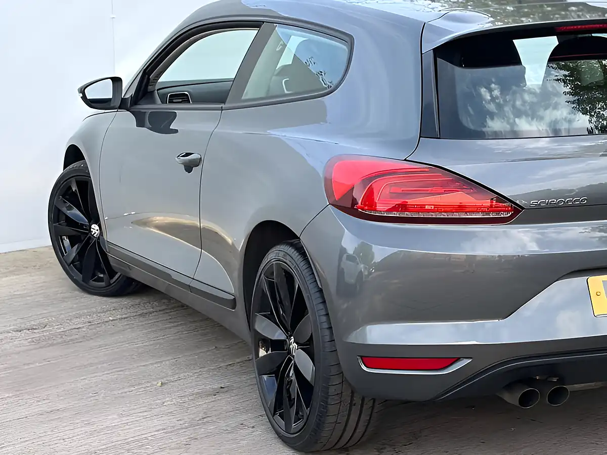 Used 2017 Volkswagen Scirocco Bluemotion Technology Indium Grey - Interior and Exterior details 15