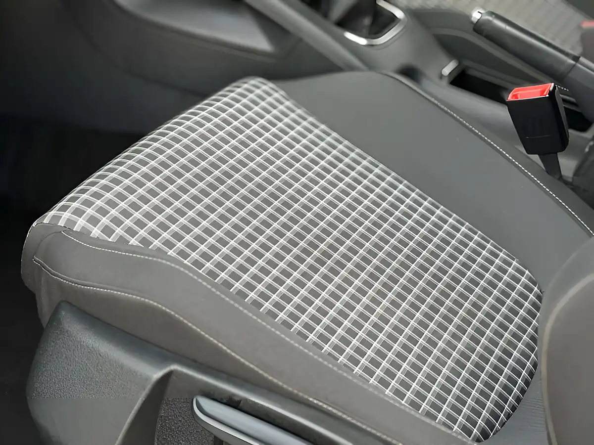 Used 2017 Volkswagen Scirocco Bluemotion Technology Indium Grey - Interior and Exterior details 19