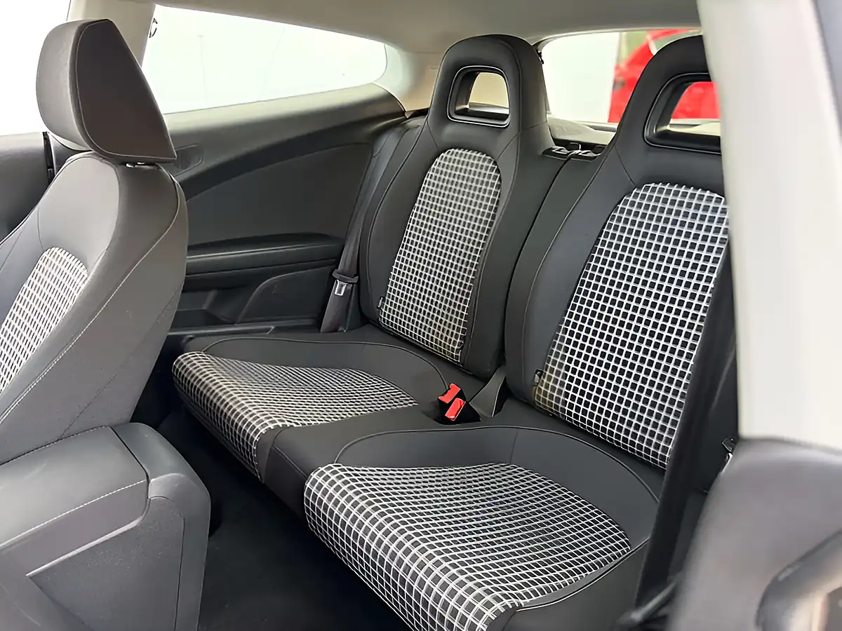 Used 2017 Volkswagen Scirocco Bluemotion Technology Indium Grey - Interior and Exterior details 20