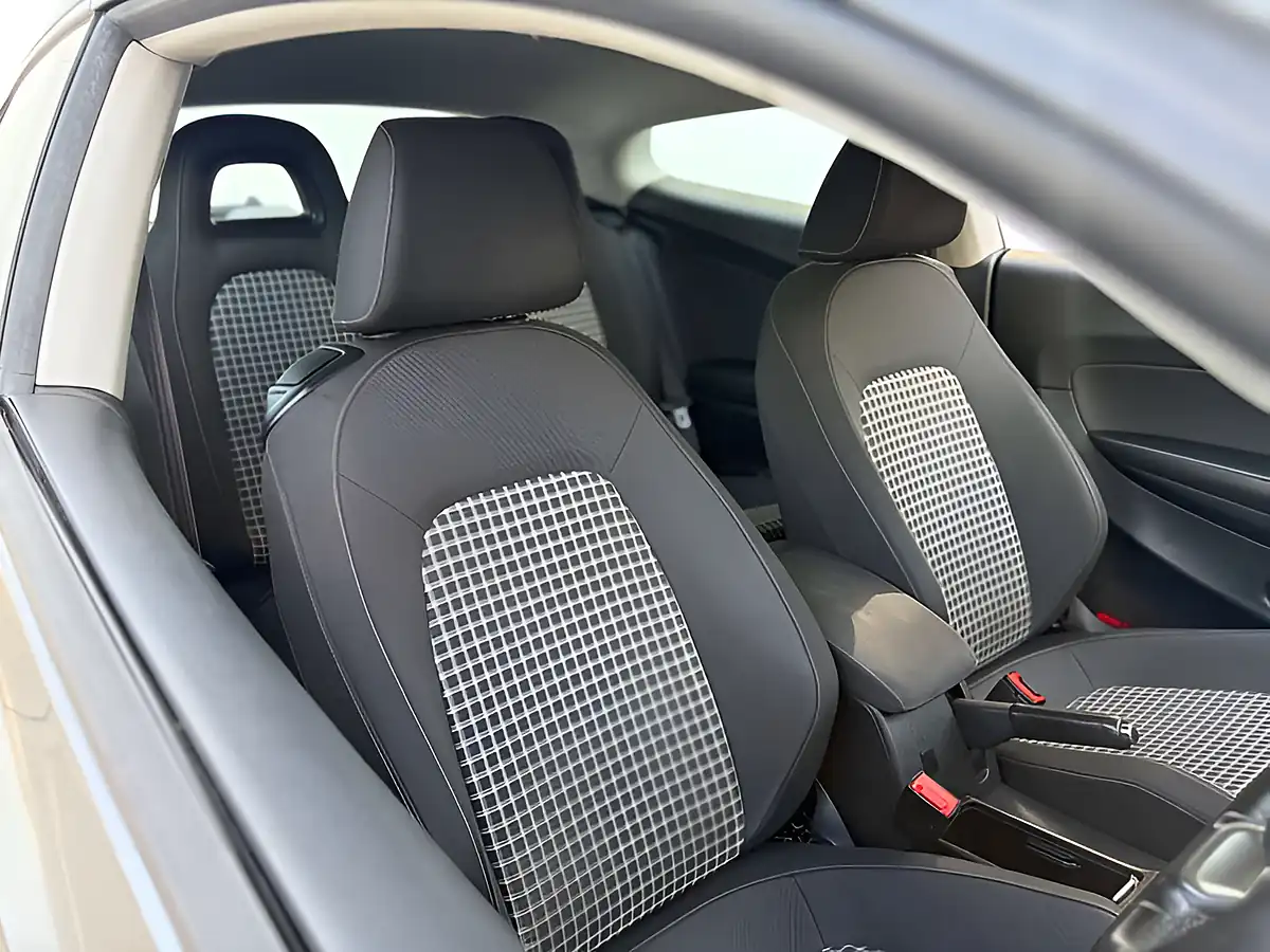 Used 2017 Volkswagen Scirocco Bluemotion Technology Indium Grey - Interior and Exterior details 8
