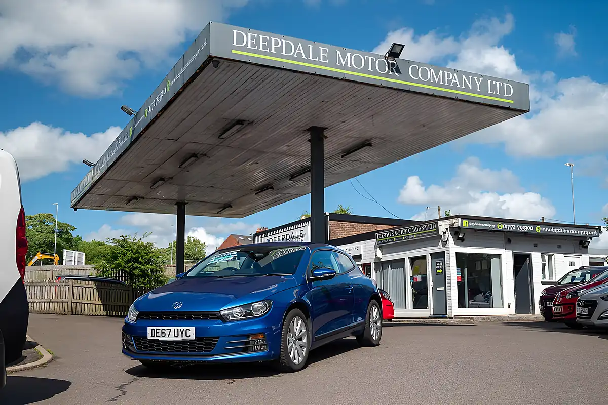 Used 2017 Volkswagen Scirocco Bluemotion Technology Rising Blue - Interior and Exterior details 17