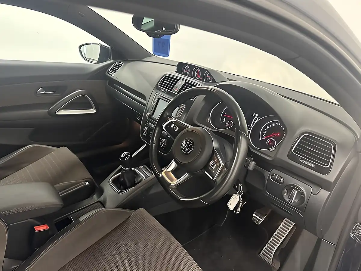 Used 2017 Volkswagen Scirocco GT Blue - Interior and Exterior details 16