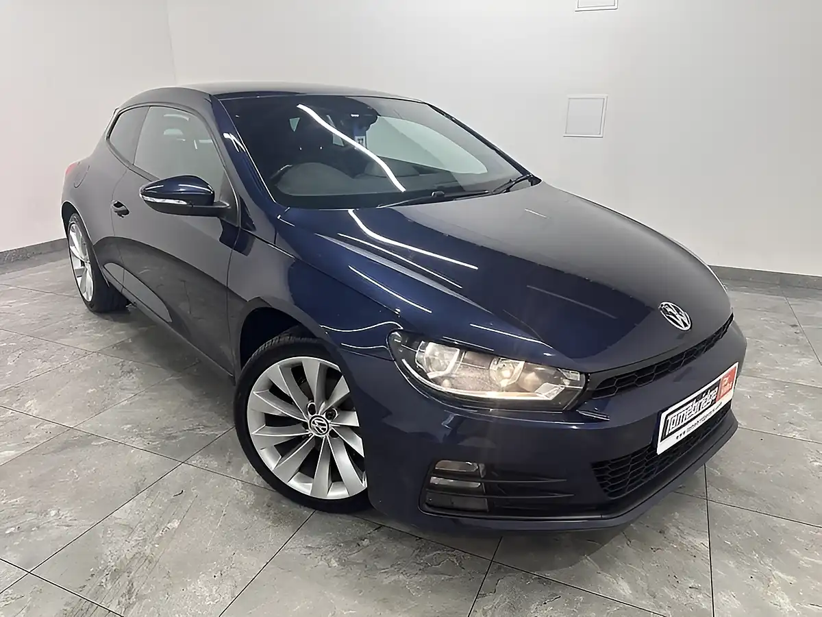 Used 2017 Volkswagen Scirocco GT Blue - Interior and Exterior details 2