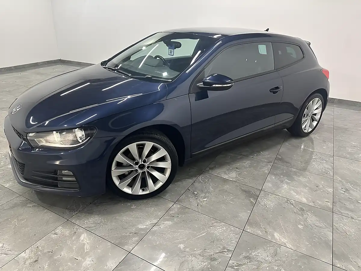 Used 2017 Volkswagen Scirocco GT Blue - Interior and Exterior details 5
