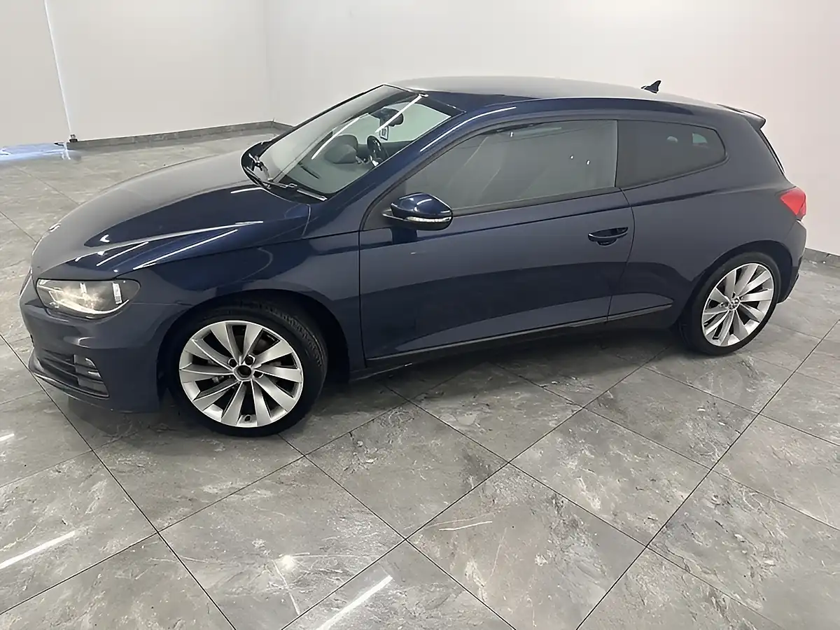 Used 2017 Volkswagen Scirocco GT Blue - Interior and Exterior details 6