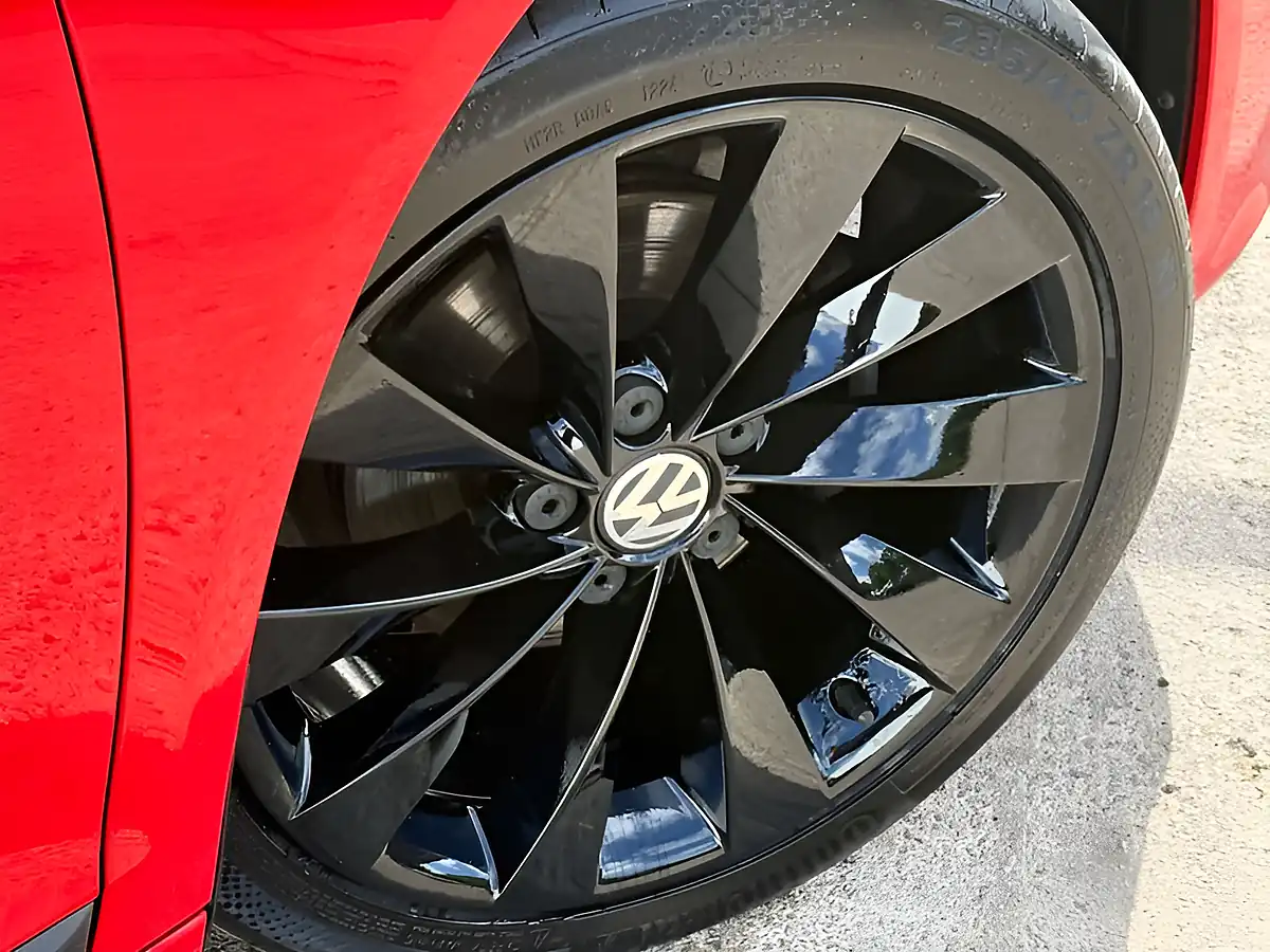 Used 2017 Volkswagen Scirocco GT Bluemotion Technology Flash Red - Interior and Exterior details 12