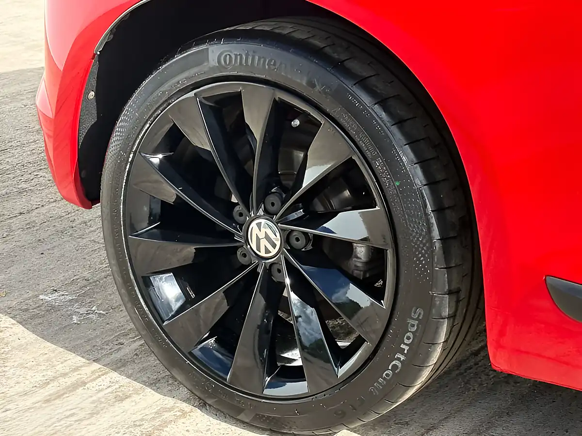 Used 2017 Volkswagen Scirocco GT Bluemotion Technology Flash Red - Interior and Exterior details 15
