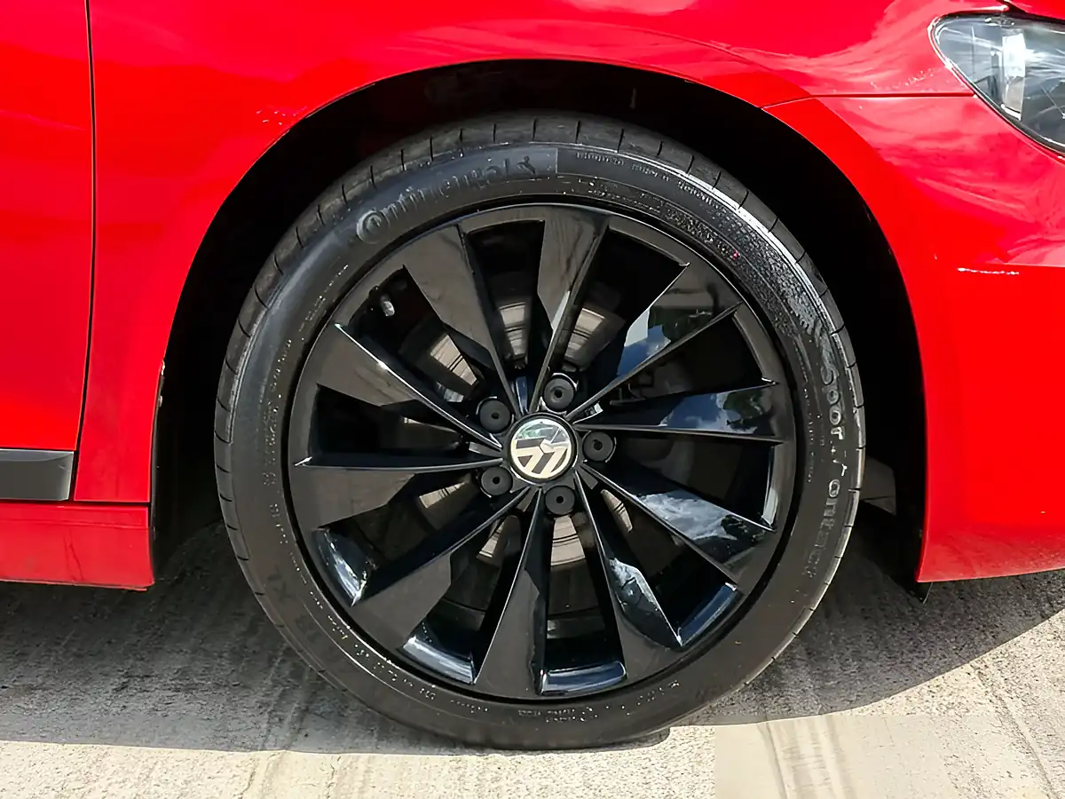 Used 2017 Volkswagen Scirocco GT Bluemotion Technology Flash Red - Interior and Exterior details 16