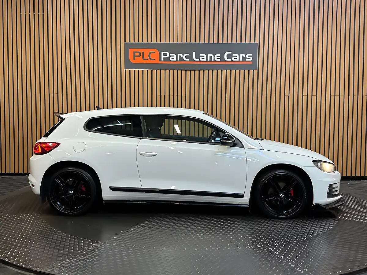 Used 2017 Volkswagen Scirocco GT White - Interior and Exterior details 2
