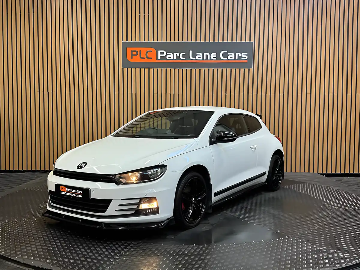 Used 2017 Volkswagen Scirocco GT White - Interior and Exterior details 7