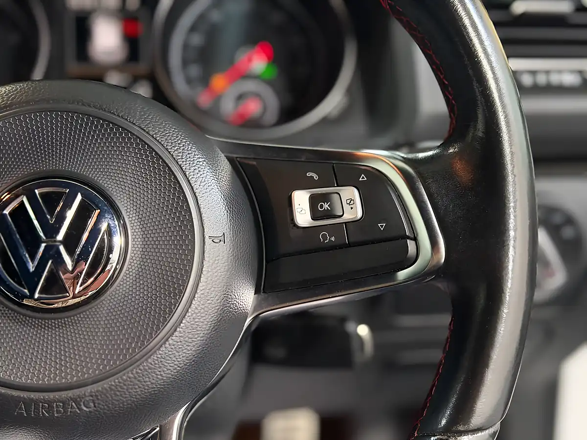 Used 2017 Volkswagen Scirocco Gts White - Interior and Exterior details 13
