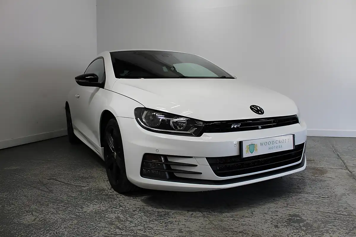 Used 2017 Volkswagen Scirocco R-Line White - Front View