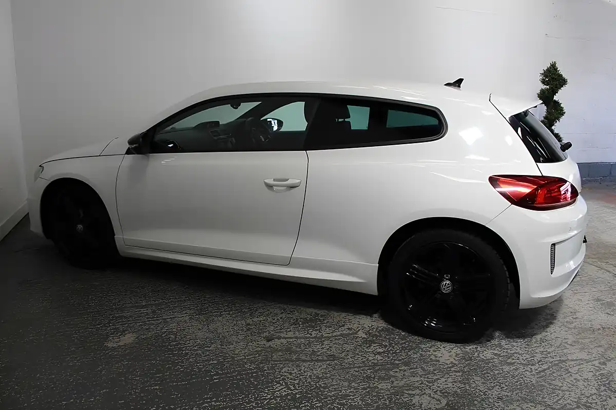 Used 2017 Volkswagen Scirocco R-Line White - Interior and Exterior details 7