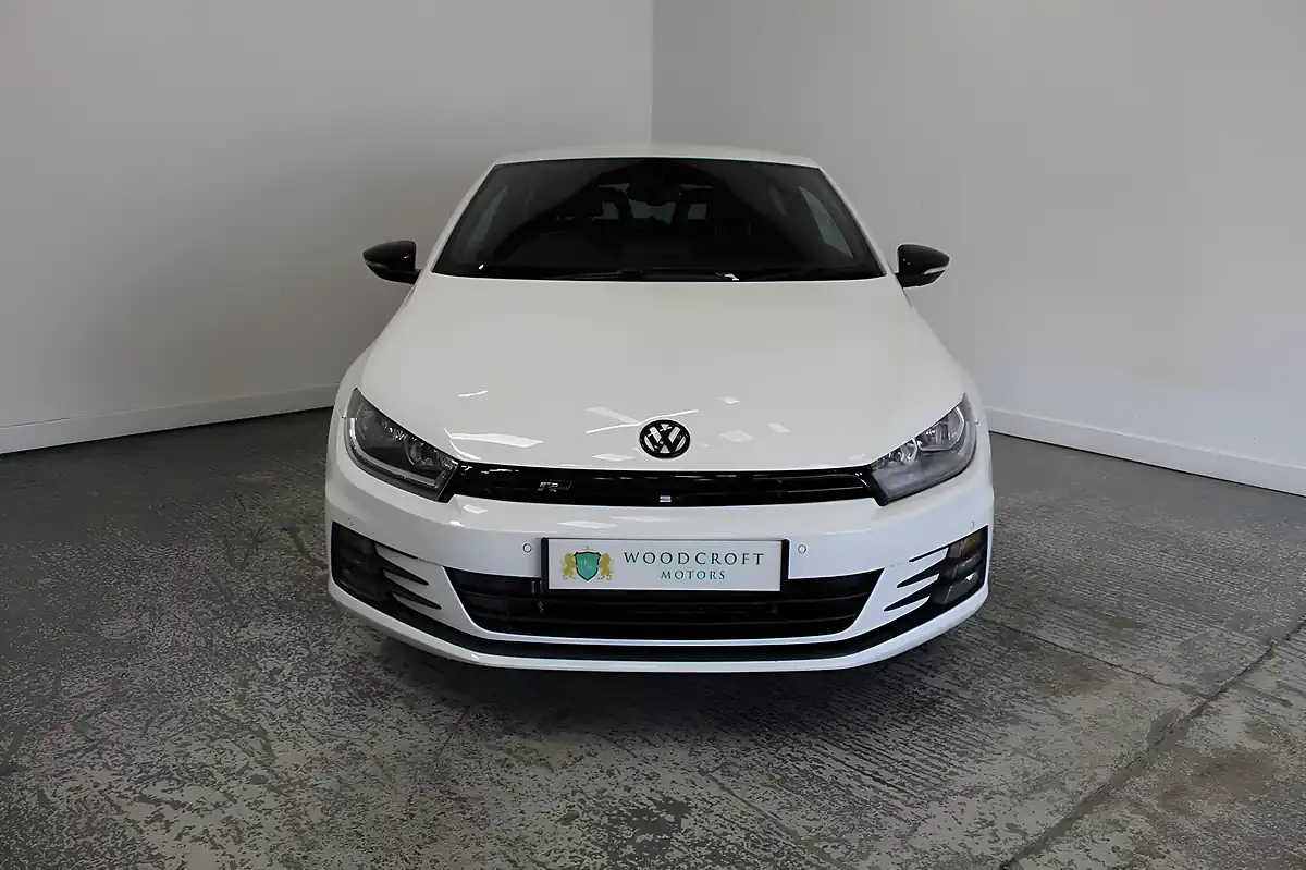 Used 2017 Volkswagen Scirocco R-Line White - Interior and Exterior details 9