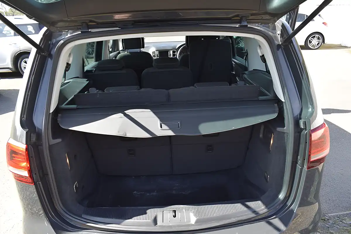 Used 2017 Volkswagen Sharan Se Nav Grey - Interior and Exterior details 13