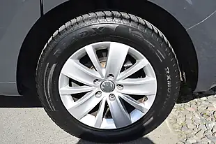 Used 2017 Volkswagen Sharan Se Nav Grey - Interior and Exterior details 6