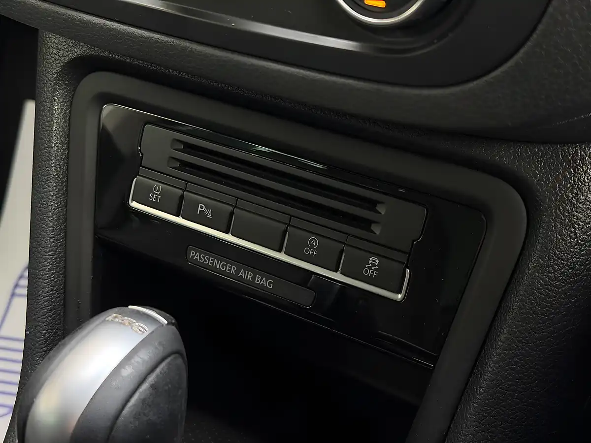Used 2017 Volkswagen Sharan Se Nav Grey - Interior and Exterior details 13