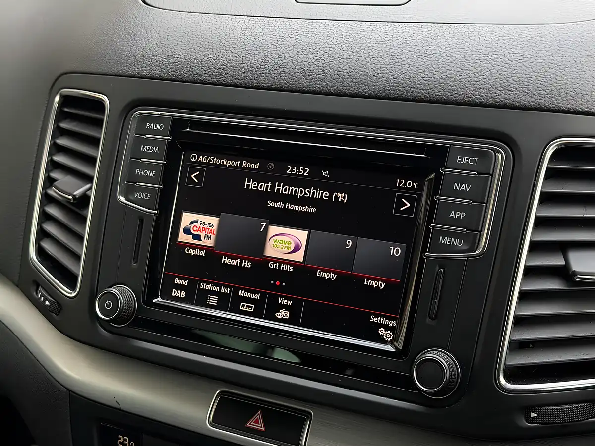 Used 2017 Volkswagen Sharan Se Nav Grey - Interior and Exterior details 16