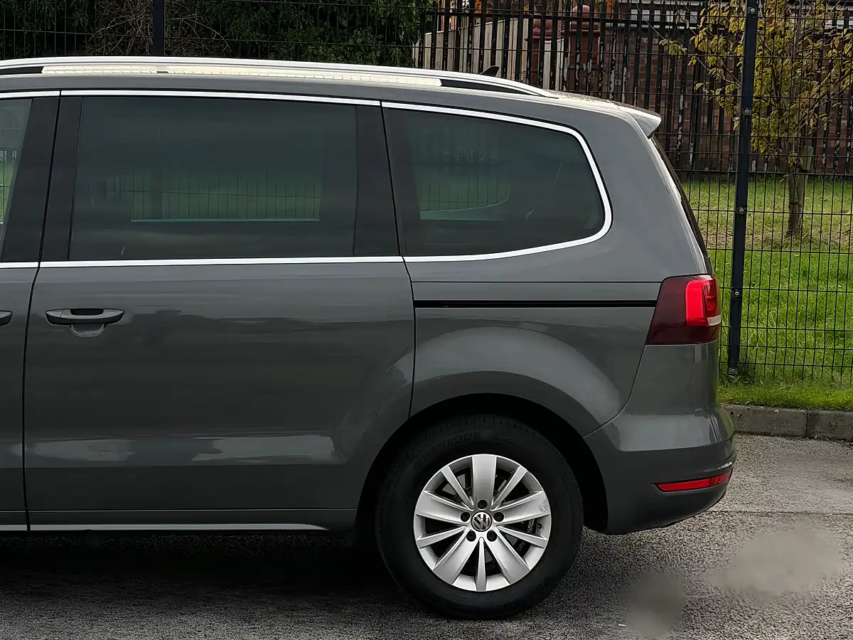 Used 2017 Volkswagen Sharan Se Nav Grey - Interior and Exterior details 20
