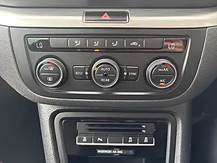 Used 2017 Volkswagen Sharan Se White - Interior and Exterior details 14