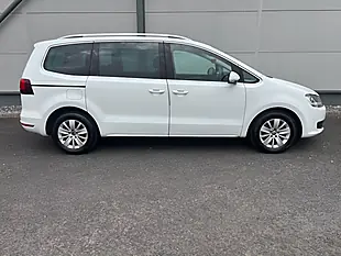 Used 2017 Volkswagen Sharan Se White - Interior and Exterior details 5
