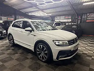 Used 2017 Volkswagen Tiguan Bluemotion Tech R-Line White - Interior and Exterior details 6