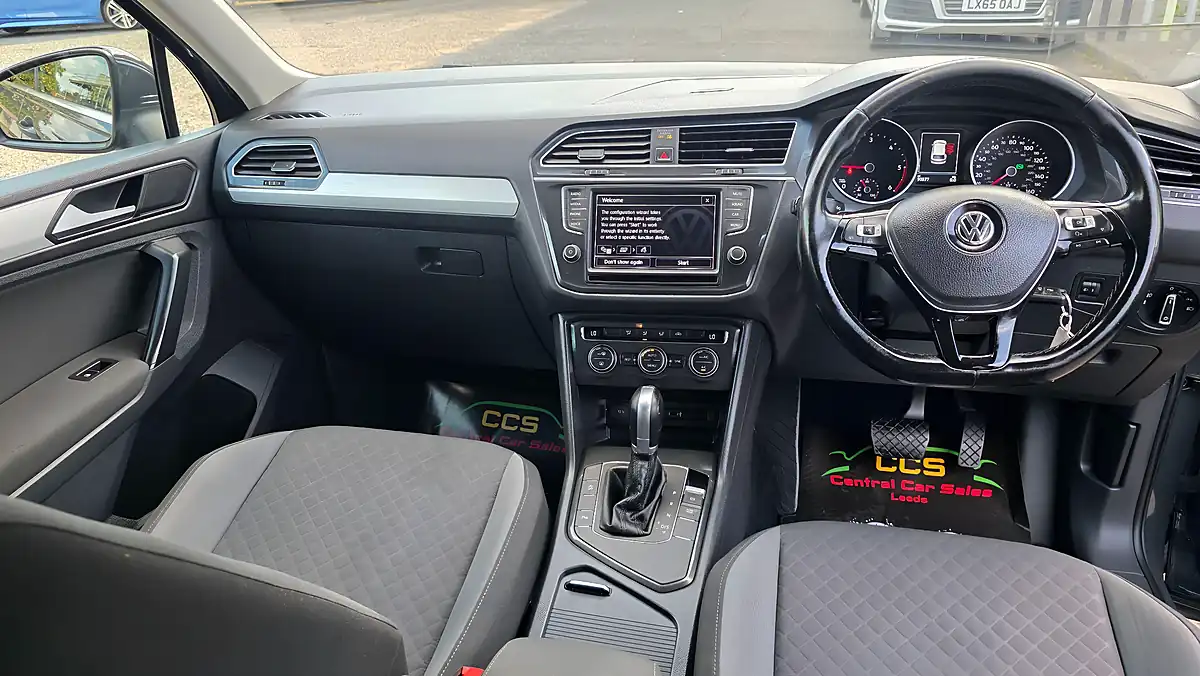 Used 2017 Volkswagen Tiguan Bluemotion Tech Se Grey - Interior and Exterior details 13