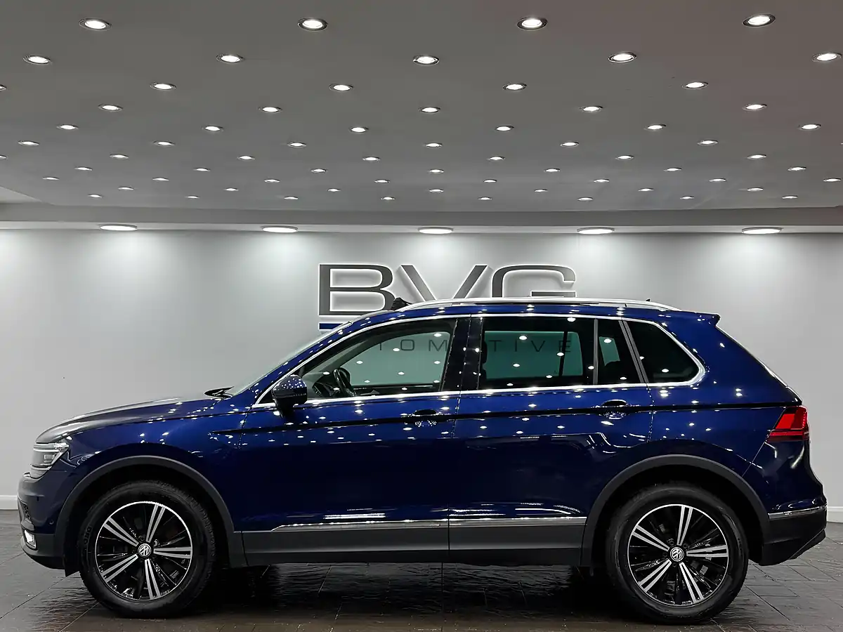 Used 2017 Volkswagen Tiguan Bluemotion Tech Sel Dsg 4Motion Blue - Interior and Exterior details 7