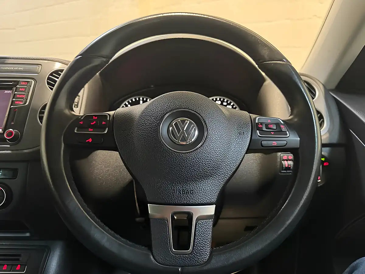 Used 2017 Volkswagen Tiguan Match Edition Grey - Interior and Exterior details 13