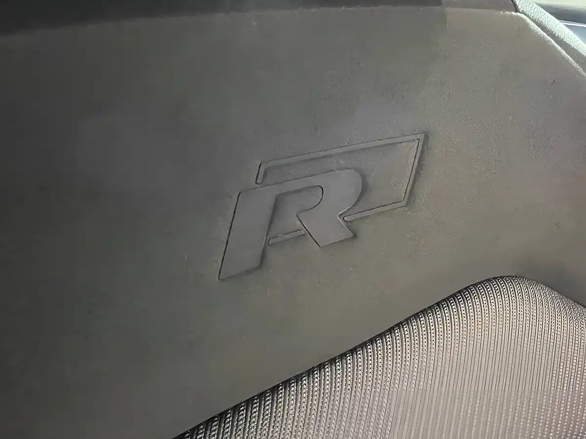 Used 2017 Volkswagen Tiguan R-Line 4Motion Black - Interior and Exterior details 14