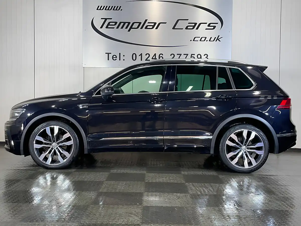 Used 2017 Volkswagen Tiguan R-Line 4Motion Black - Interior and Exterior details 5