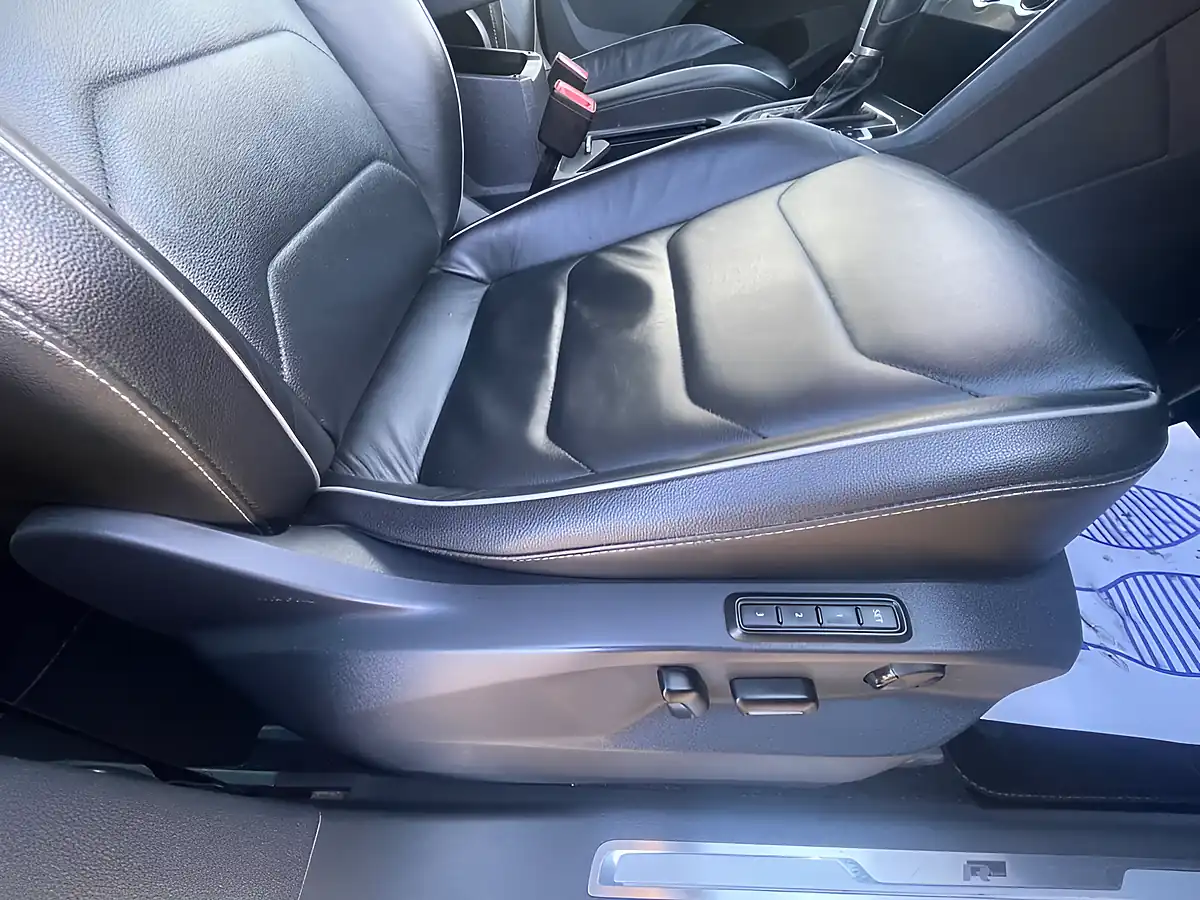 Used 2017 Volkswagen Tiguan R-Line Black - Interior and Exterior details 13