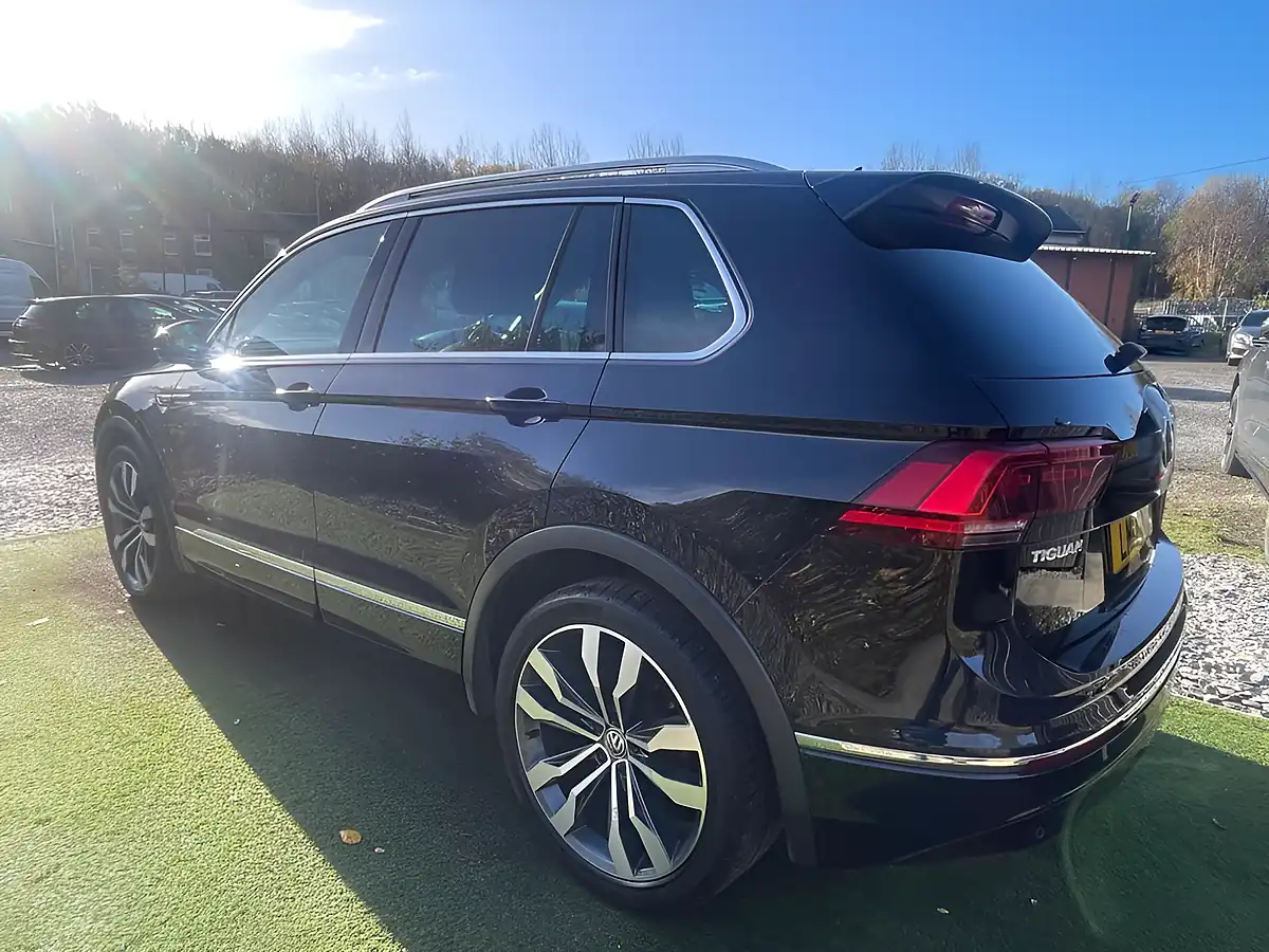 Used 2017 Volkswagen Tiguan R-Line Black - Interior and Exterior details 15