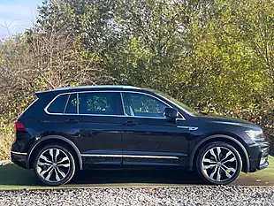 Used 2017 Volkswagen Tiguan R-Line Black - Interior and Exterior details 3