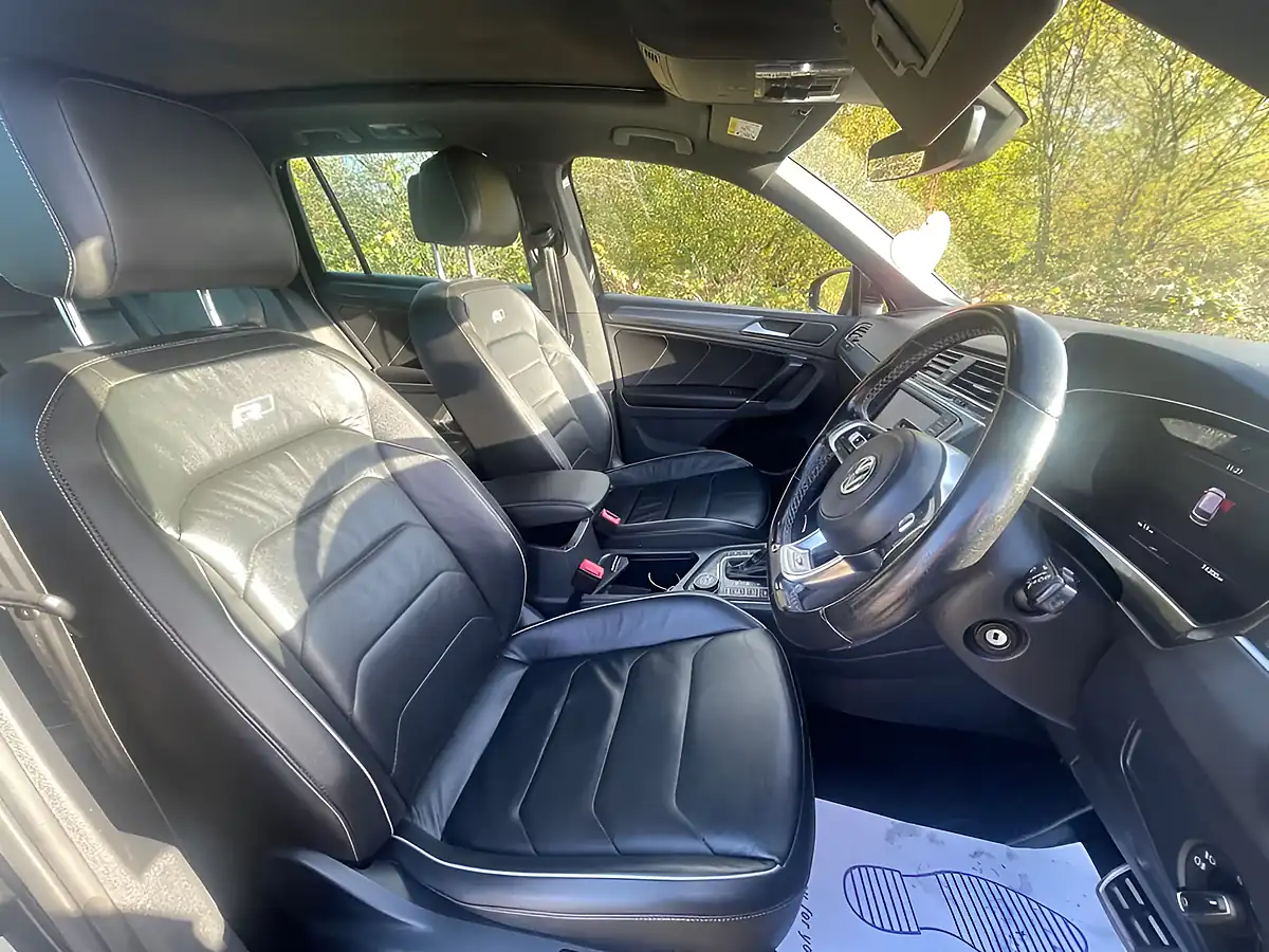 Used 2017 Volkswagen Tiguan R-Line Black - Interior and Exterior details 5