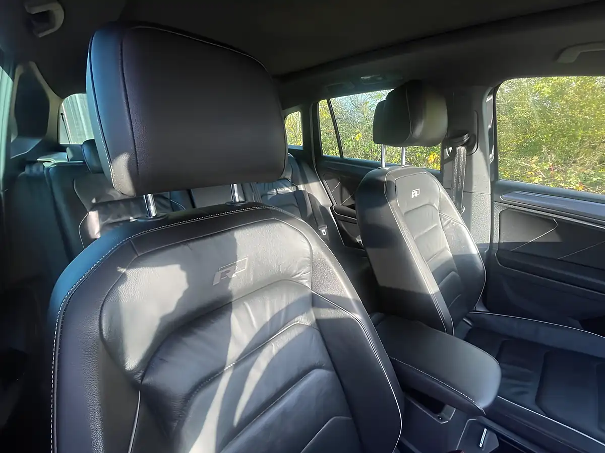 Used 2017 Volkswagen Tiguan R-Line Black - Interior and Exterior details 9