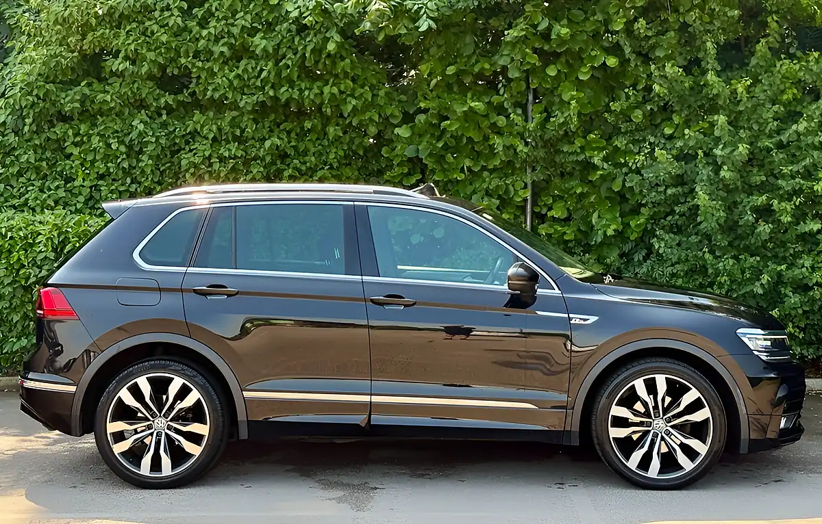 Used 2017 Volkswagen Tiguan R-Line Black - Interior and Exterior details 13