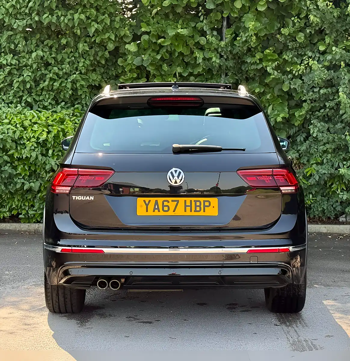 Used 2017 Volkswagen Tiguan R-Line Black - Interior and Exterior details 15
