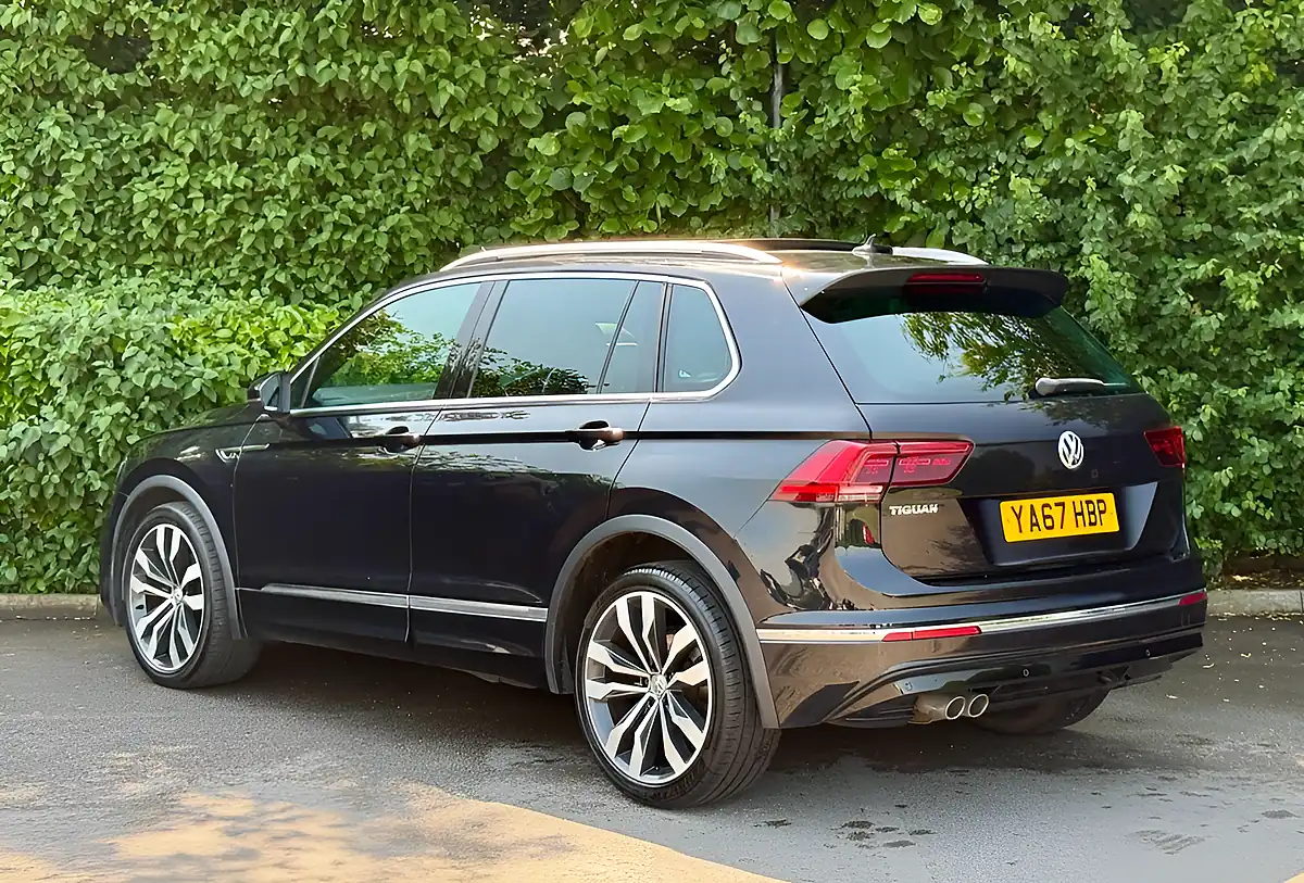 Used 2017 Volkswagen Tiguan R-Line Black - Interior and Exterior details 3
