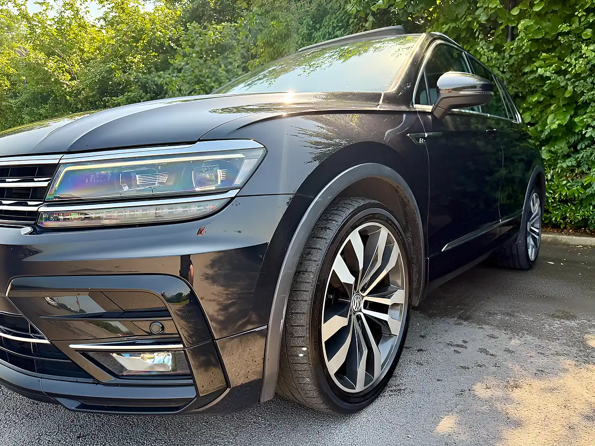 Used 2017 Volkswagen Tiguan R-Line Black - Interior and Exterior details 5