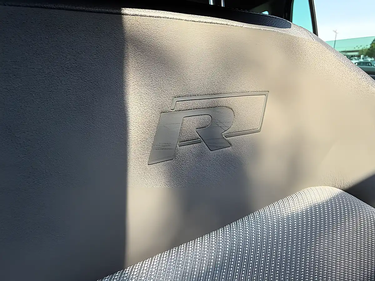Used 2017 Volkswagen Tiguan R-Line Black - Interior and Exterior details 8