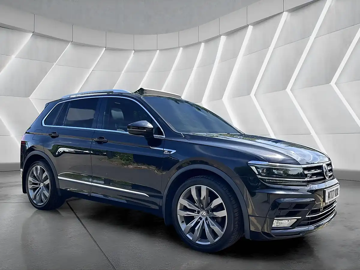 Used 2017 Volkswagen Tiguan R-Line Black - Interior and Exterior details 3