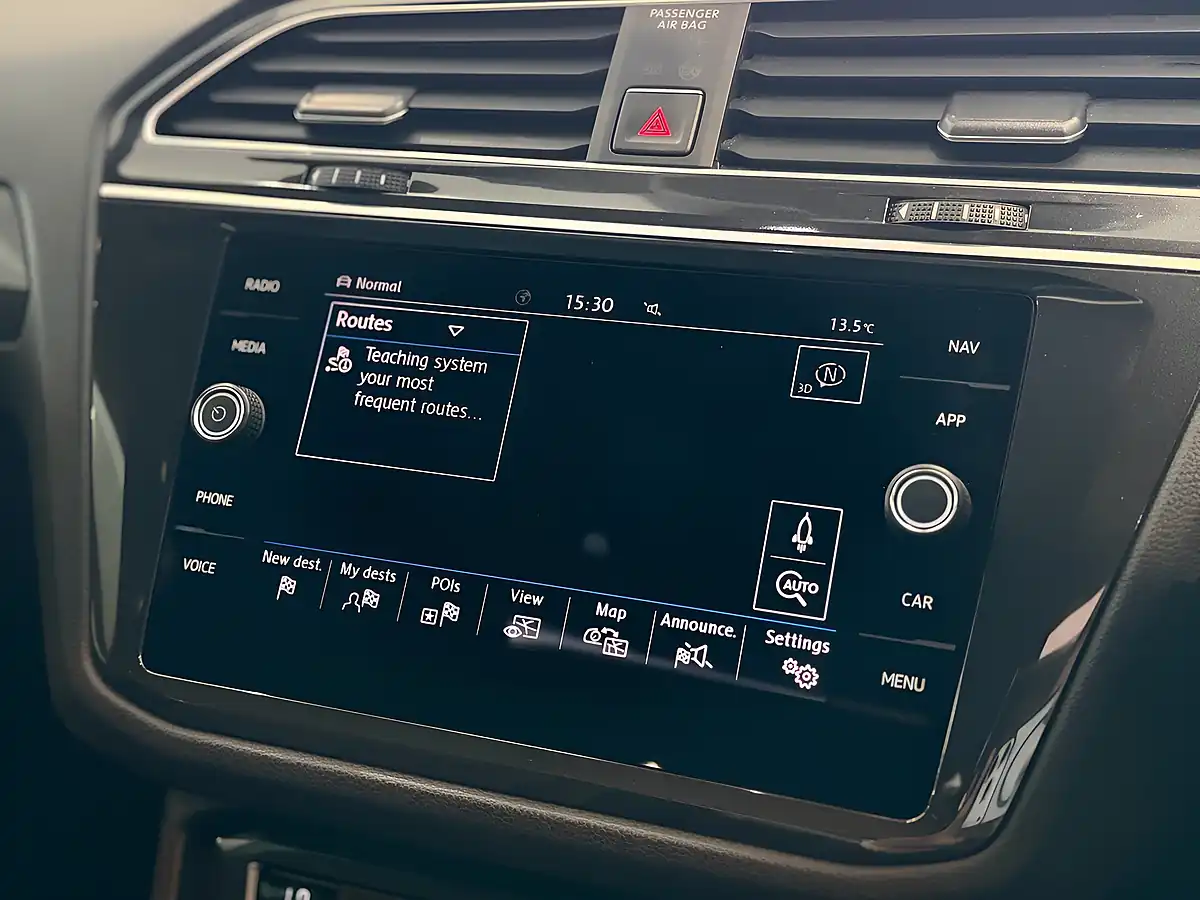 Used 2017 Volkswagen Tiguan R-Line Black - Interior and Exterior details 14