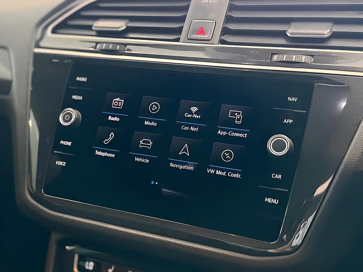 Used 2017 Volkswagen Tiguan R-Line Black - Interior and Exterior details 15