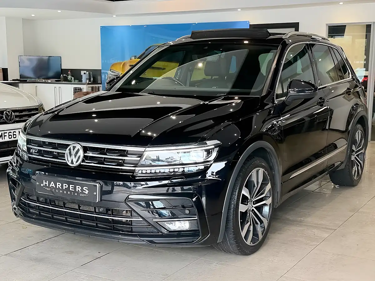 Used 2017 Volkswagen Tiguan R-Line Black - Interior and Exterior details 3