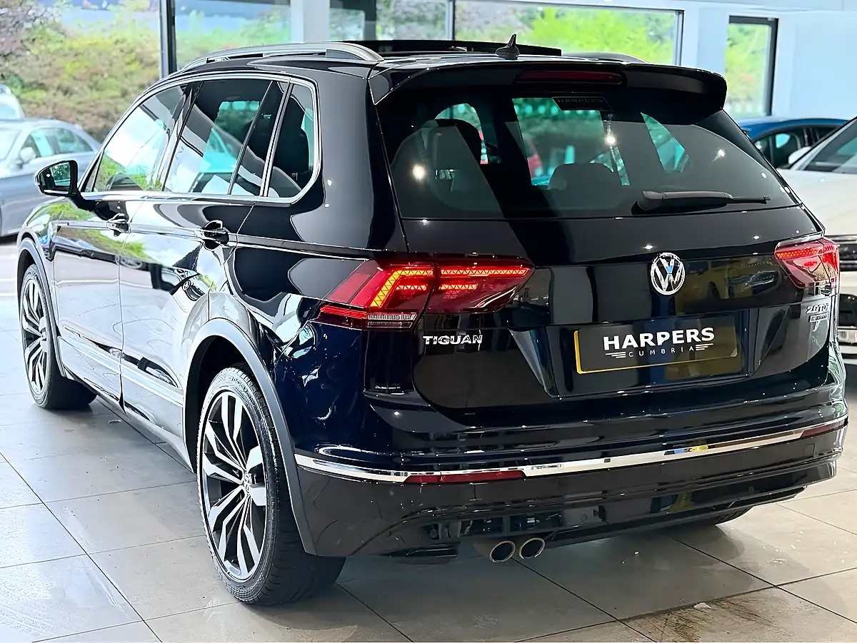 Used 2017 Volkswagen Tiguan R-Line Black - Interior and Exterior details 5