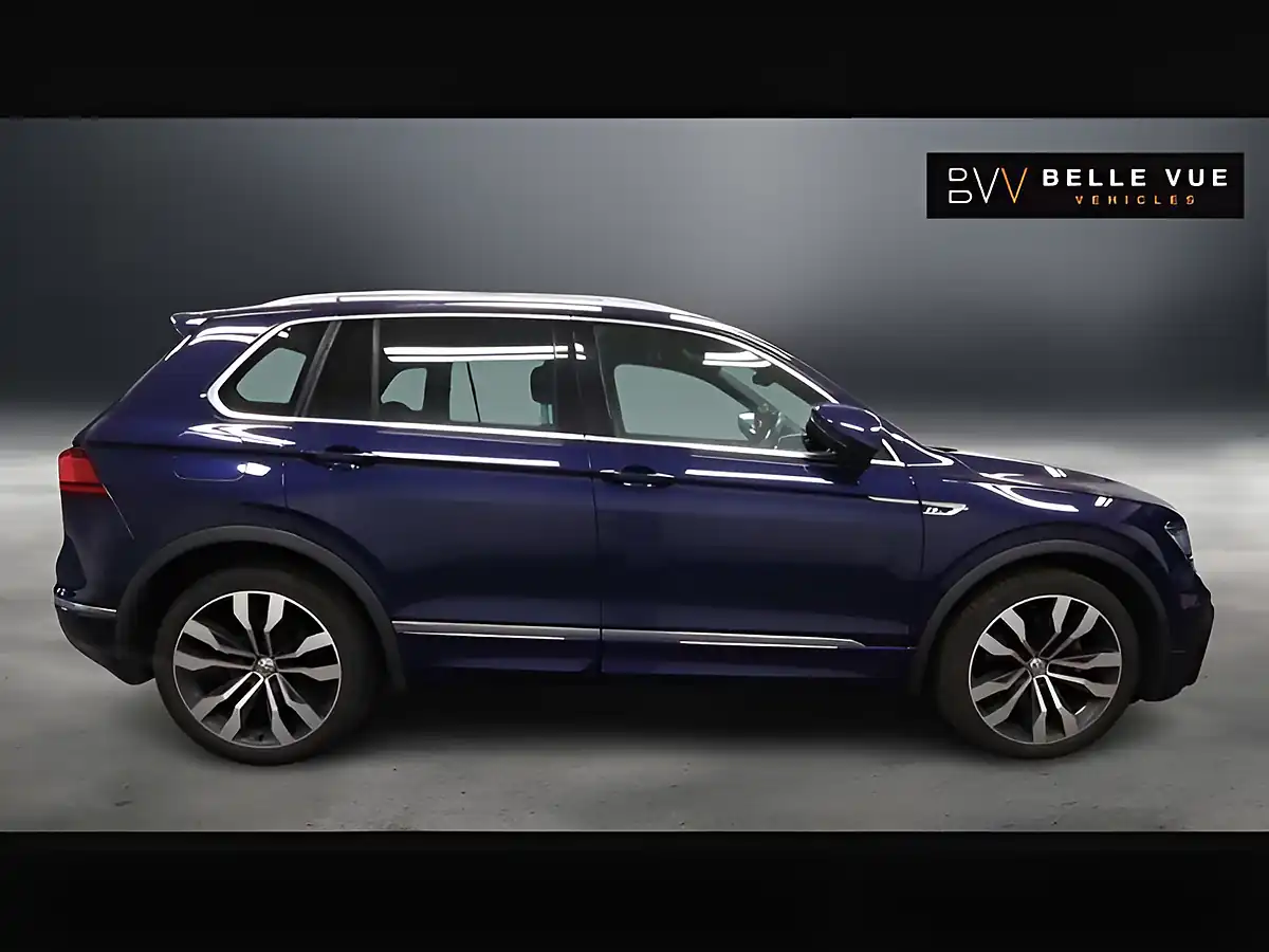 Used 2017 Volkswagen Tiguan R-Line Blue - Interior and Exterior details 2