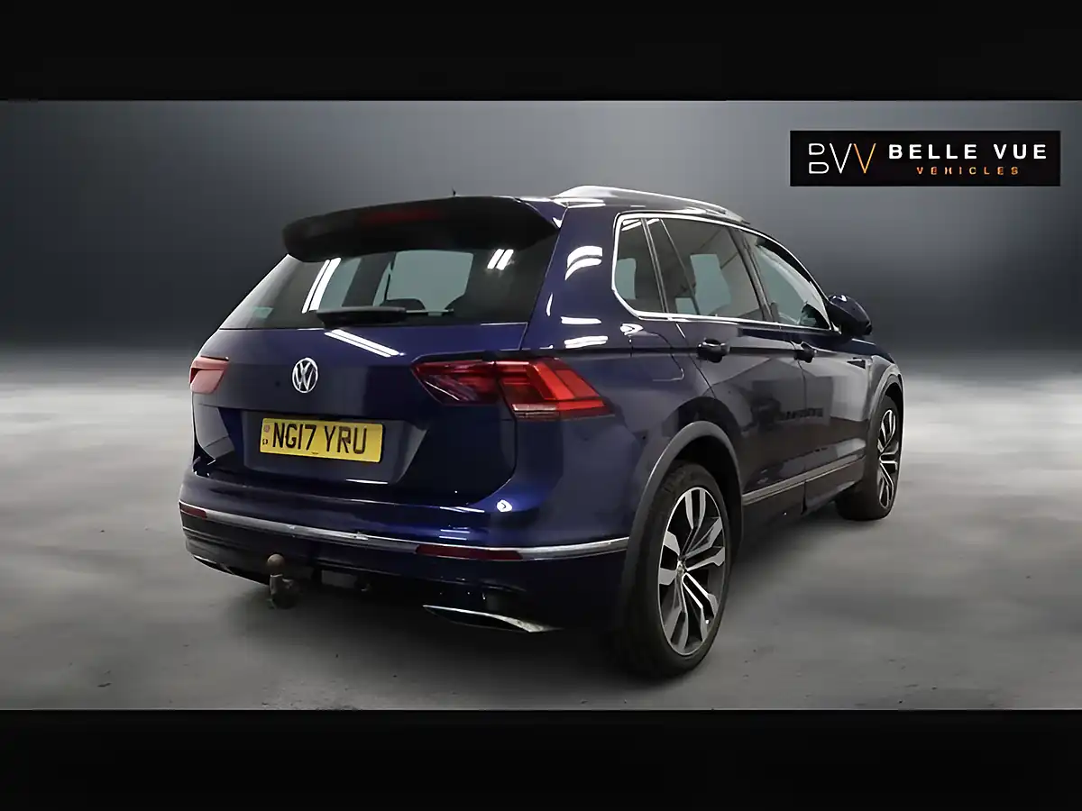 Used 2017 Volkswagen Tiguan R-Line Blue - Interior and Exterior details 4